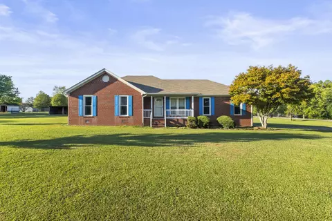25 Julia Cir, Fayetteville, TN 37334