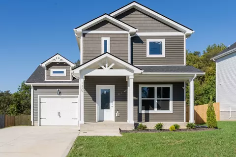 1325 Isaiah Dr, Clarksville, TN 37042