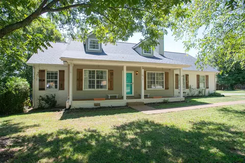 1707 Whitt Dr, Spring Hill, TN 37174