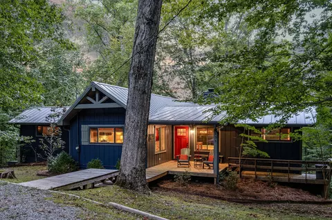 135 August Dr, Smithville, TN 37166