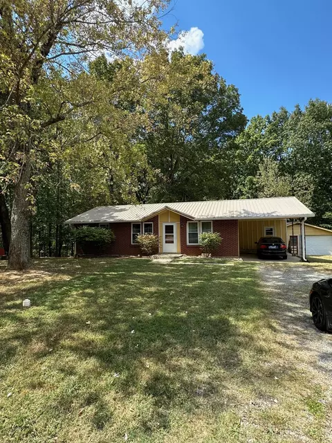 620 Arlington St, Erin, TN 37061