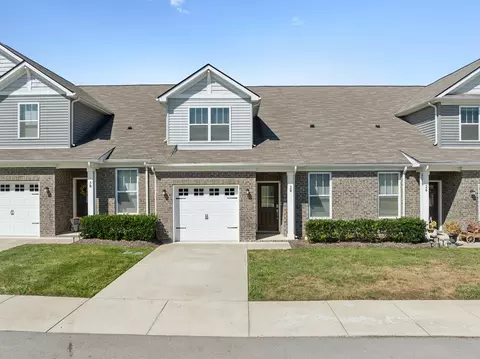 28 Torrey Pines Ln, Lebanon, TN 37087