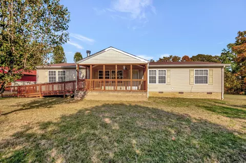 2740 Grays Bend Rd, Centerville, TN 37033