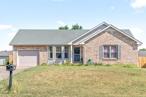 3257 S Senseney Cir, Clarksville, TN 37042