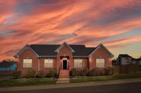 107 Ellersly Way, Kingston Springs, TN 37082