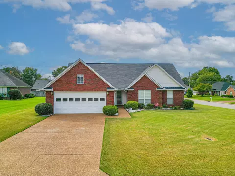 9 Battlefield Cv, Jackson, TN 38305
