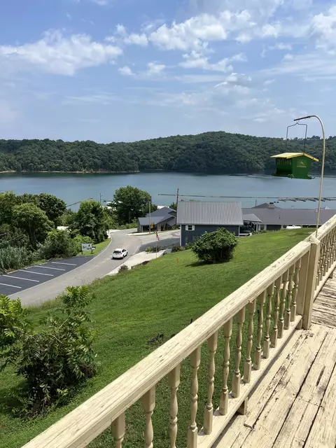 207 Roberts Loop, Celina, TN 38551 photo 24