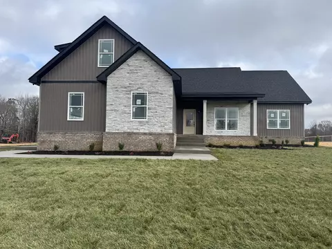 201 Lewis Grant Ln, Southside, TN 37171
