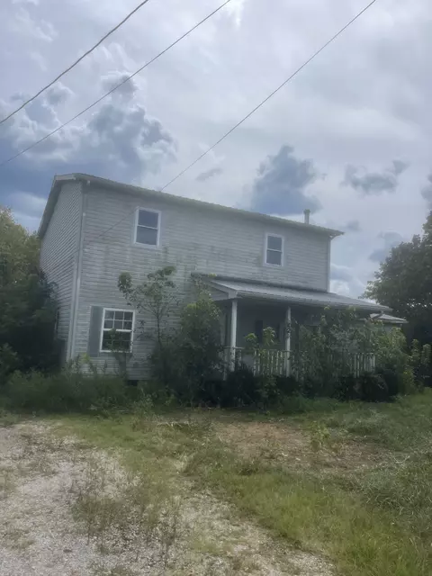 1336 Myers Cove Rd, Mcminnville, TN 37110