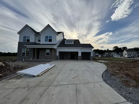 2673 Augusta Trace Dr, Columbia, TN 38401