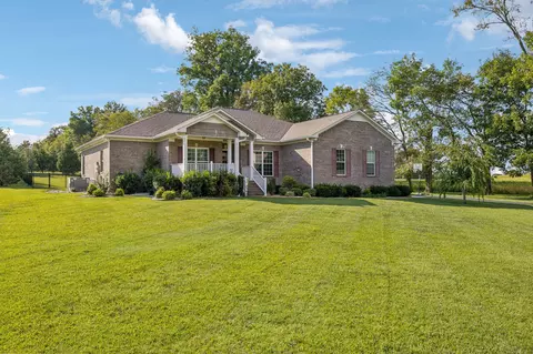 3719 Petty Ln, Columbia, TN 38401