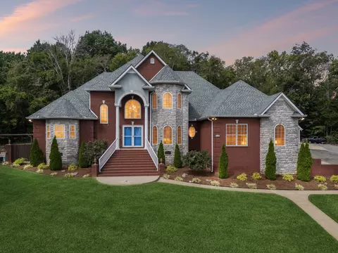 435 Westwood Dr, Smyrna, TN 37167