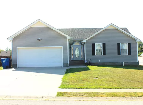 1368 Constitution Dr, Clarksville, TN 37042