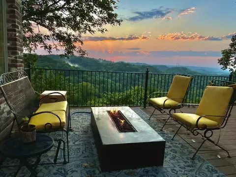 5053 Villa Crest Dr, Nashville, TN 37220