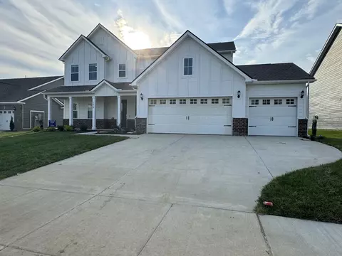 2618 Augusta Trace Dr, Columbia, TN 38401