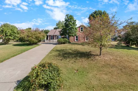 3105 Southpoint Dr, Clarksville, TN 37043