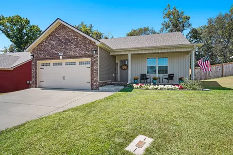 833 Lutz Ln, Clarksville, TN 37042