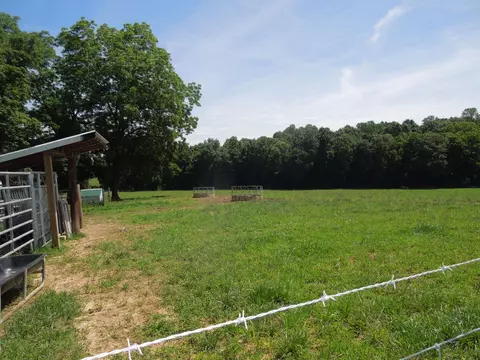 581 Fredonia Rd, Manchester, TN 37355