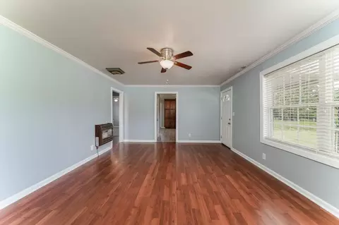 Living - 45 Bates Rd, Taft, TN 38488 photo 2 of 2