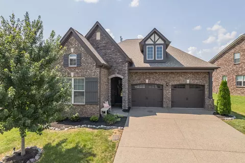 163 Monarchos Dr, Gallatin, TN 37066