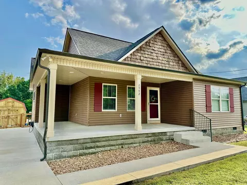 2542 Highway 47 E, Burns, TN 37029
