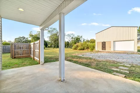113 Tinsley Dr, Pembroke, KY 42266