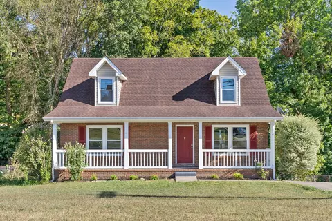 208 Sherwood Hills Dr, Clarksville, TN 37042