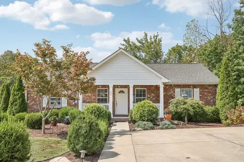 505 Eisenhower Dr, Ashland City, TN 37015