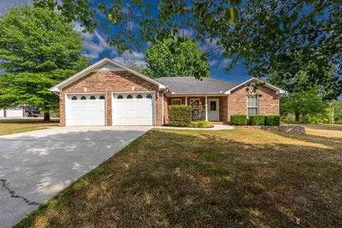764 County Road 94, Florence, AL 35634