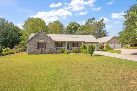 256 Summerset Pl, Estill Springs, TN 37330