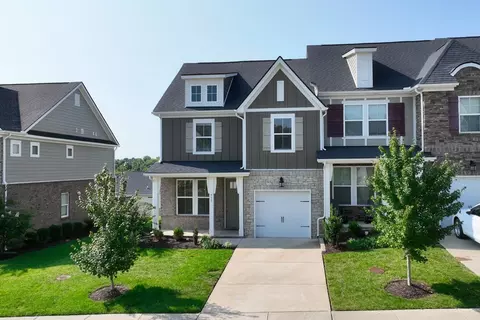 915 Cavan Ln, Mount Juliet, TN 37122