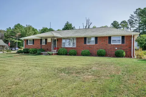 474 Indian Creek Rd, Mcewen, TN 37101