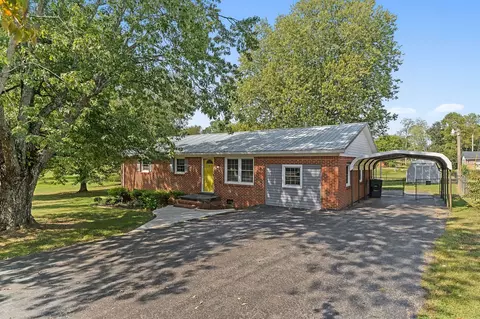 321 Meadowbrook Dr, Mcminnville, TN 37110