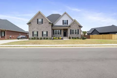 2423 Sandstone Cir, Murfreesboro, TN 37130