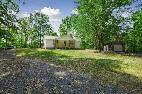 3538 Highway 100, Centerville, TN 37033