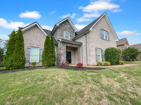 1214 Piper Glen Rd, Smyrna, TN 37167