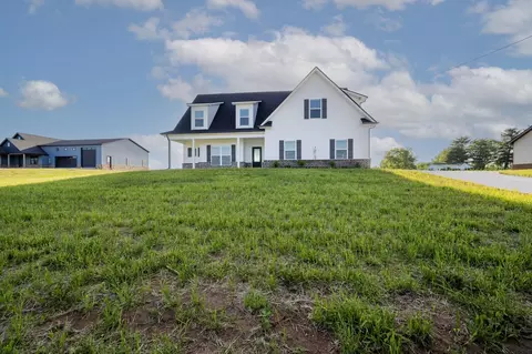 676 Rowe Gap Rd, Winchester, TN 37398