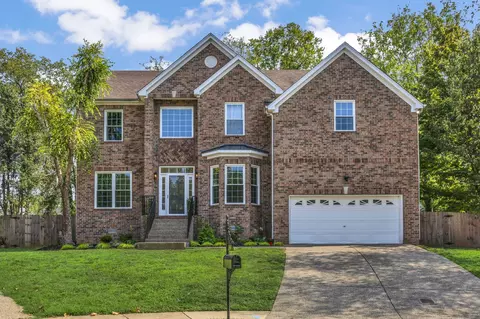 104 Fairgrove Cir, Hendersonville, TN 37075