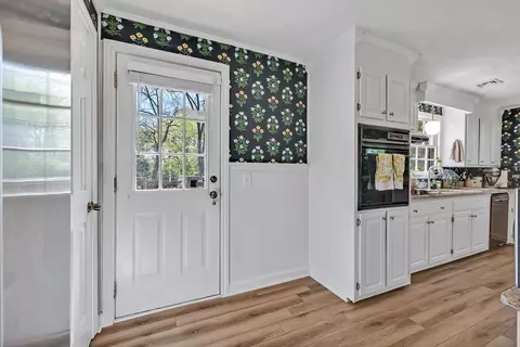 Entry Way - 309 E Marthona Rd, Madison, TN 37115 photo 1 of 2