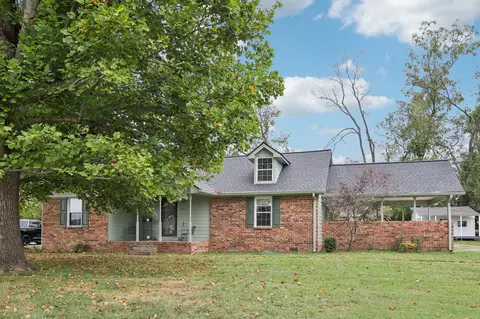 1185 Langwood Dr, Gallatin, TN 37066
