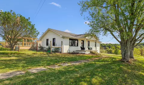 677 Puckett Rd, Watertown, TN 37184