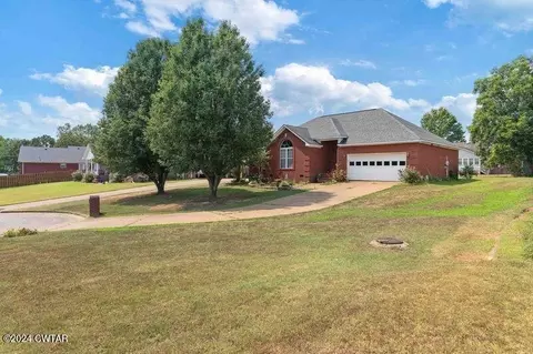 51 Racheal Cv, Lexington, TN 38351