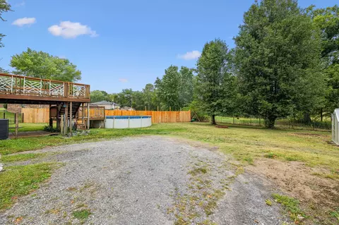 107 Haley Rd, Dickson, TN 37055 photo 1