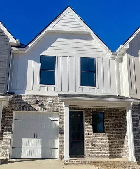 3052 Inman Dr, Thompsons Station, TN 37179