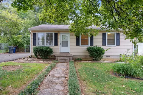 1813 Sunset Ave, Columbia, TN 38401