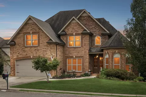 1049 Willow Cir, Clarksville, TN 37043