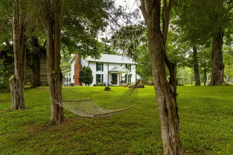 1629 Neptune Rd, Ashland City, TN 37015