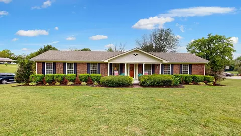 1034 Robertson Rd, Gallatin, TN 37066