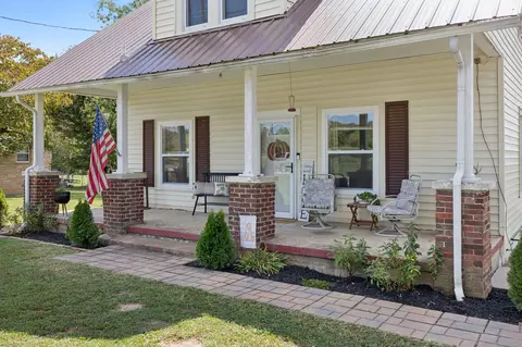 Exterior - 567 Highway 50, Centerville, TN 37033 photo 6 of 15