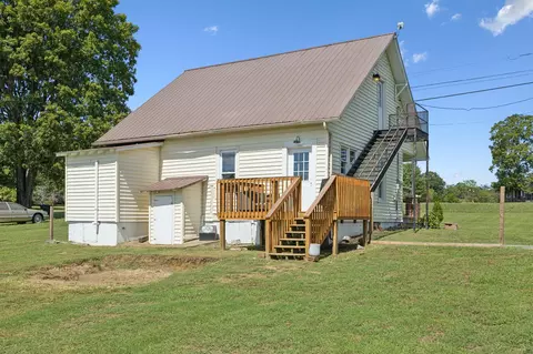 Exterior - 567 Highway 50, Centerville, TN 37033 photo 11 of 15
